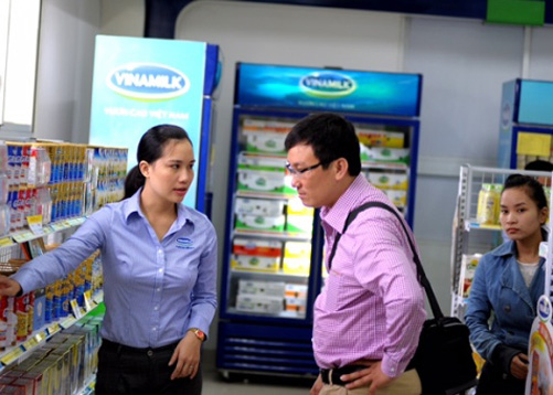 Khai trương điểm bán hàng “Tự hào hàng Việt Nam”